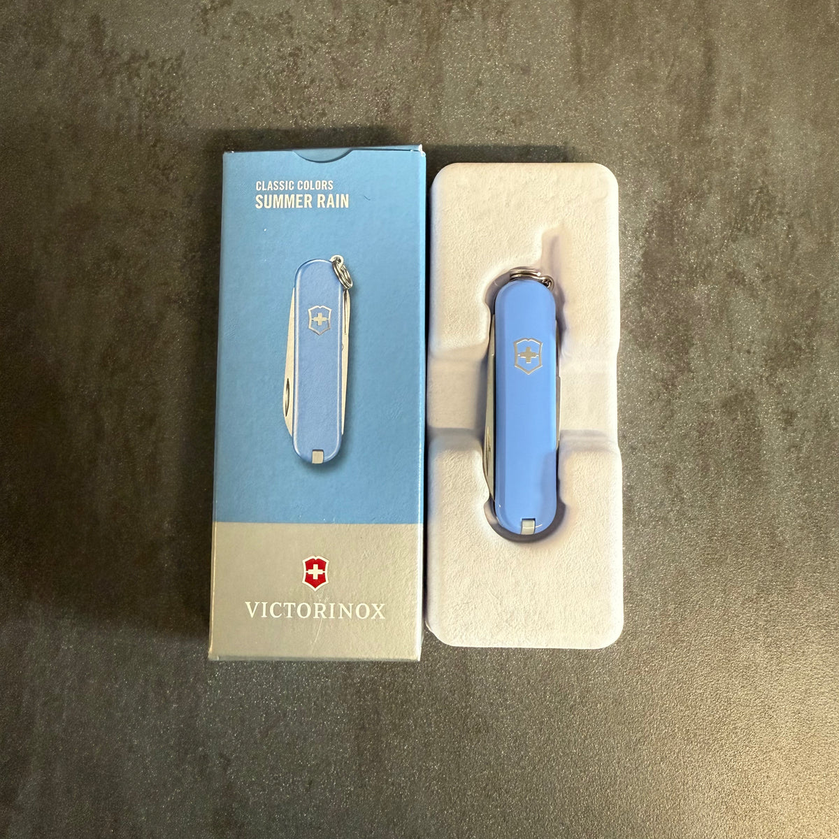 VICTORINOX - CLASSIC - SUMMER RAIN