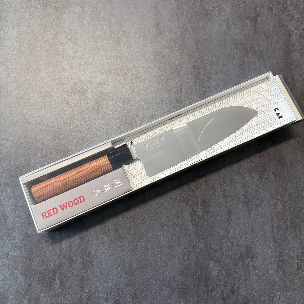 KAI - COLTELLO SANTOKU 17cm - Linea Magoroku Redwood